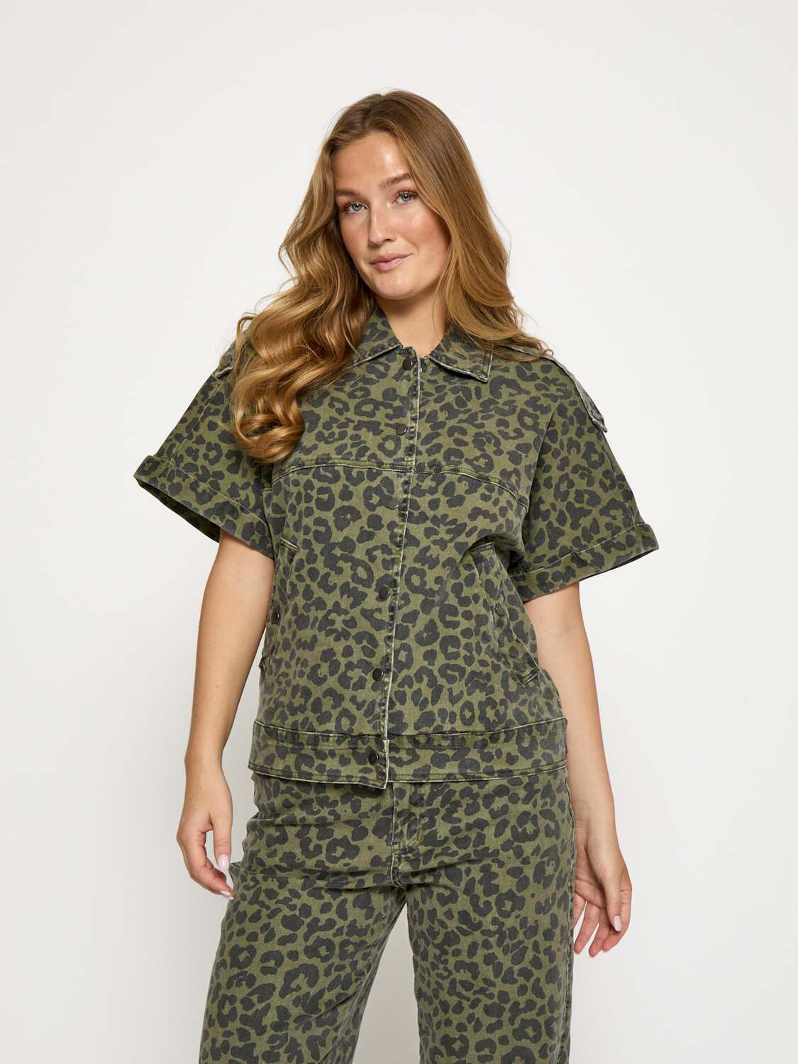 Peppercorn Межсезонная куртка 'Jessica' в цвете Khaki
Peppercorn Межсезонная куртка 'Jessica' в цвете Khaki