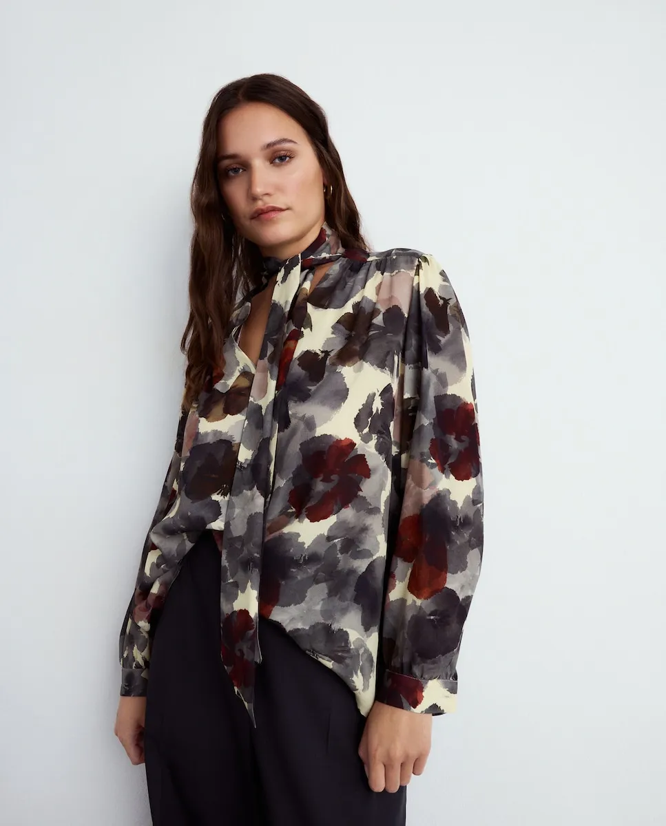 Женская рубашка с длинным рукавом с принтом Couchel, белый
Женская рубашка с длинным рукавом с принтом Couchel, белый