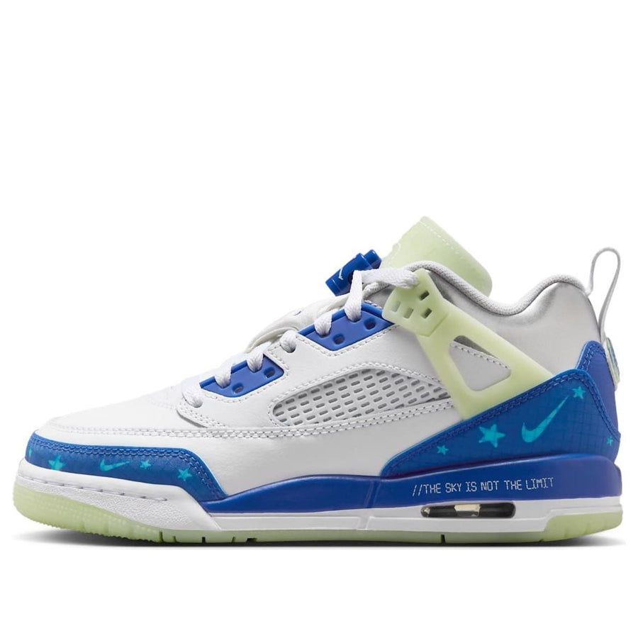 Кроссовки (GS) Air Jordan Spizike Low 'The Sky Is Not The Limit', белый
Кроссовки (GS) Air Jordan Spizike Low 'The Sky Is Not The Limit', белый