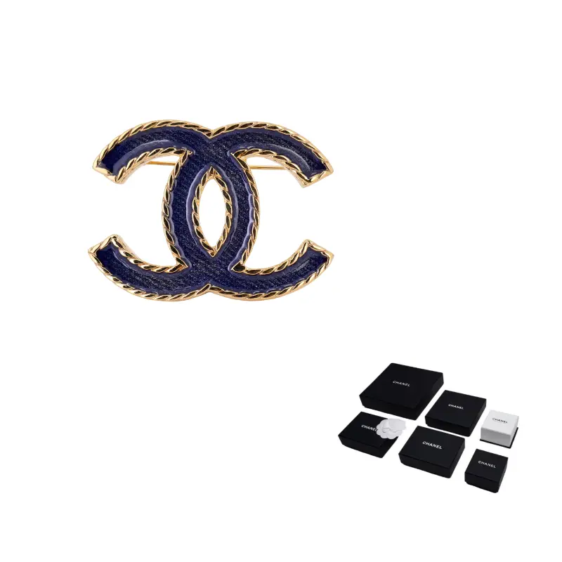 Брошь Women's CHANEL
Брошь Women's CHANEL