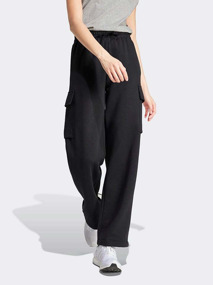 Adidas Черные брюки-карго
Adidas Черные брюки-карго