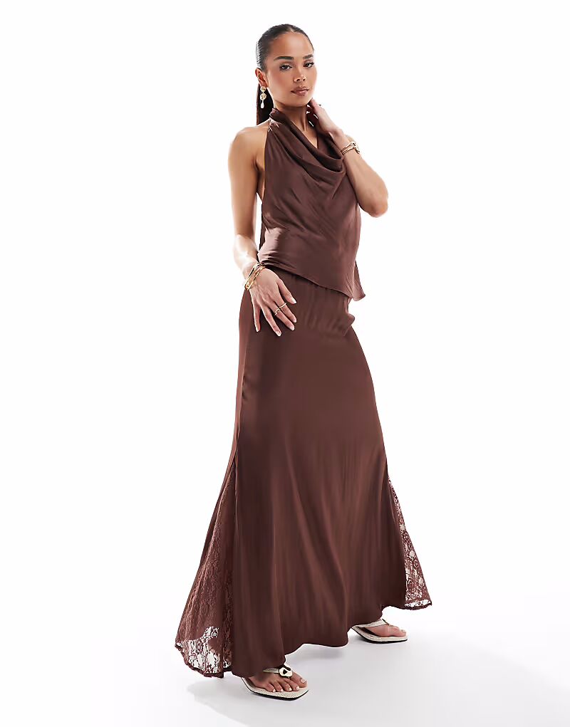 Юбка миди из атласа с кружевными вставками, цвет коричневый Pull&Bear
Юбка миди из атласа с кружевными вставками, цвет коричневый Pull&Bear