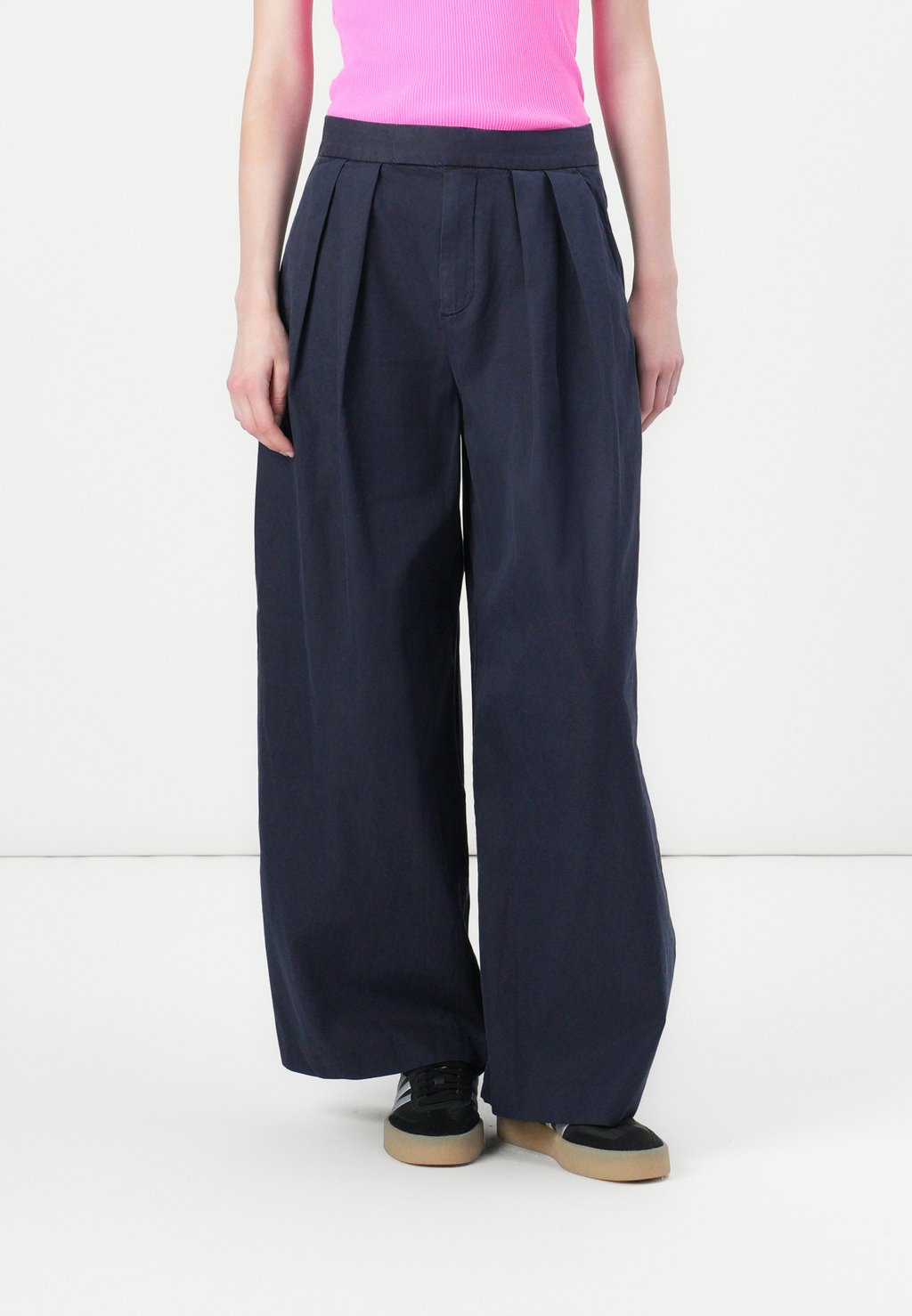 Брюки WIDE LEG GAP, темно-синий
Брюки WIDE LEG GAP, темно-синий