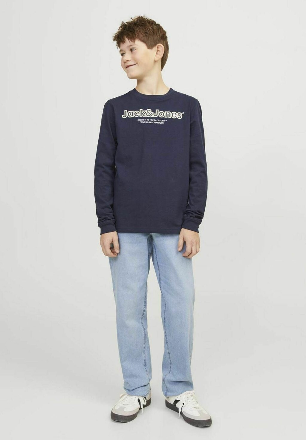 Джинсы узкого кроя CLARK STRETCH Jack & Jones Junior, цвет blue denim
Джинсы узкого кроя CLARK STRETCH Jack & Jones Junior, цвет blue denim