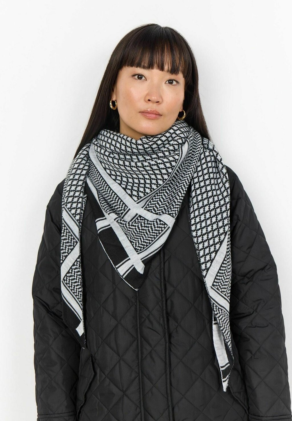 Шарф Soyaconcept, светло-серый
Шарф Soyaconcept, светло-серый