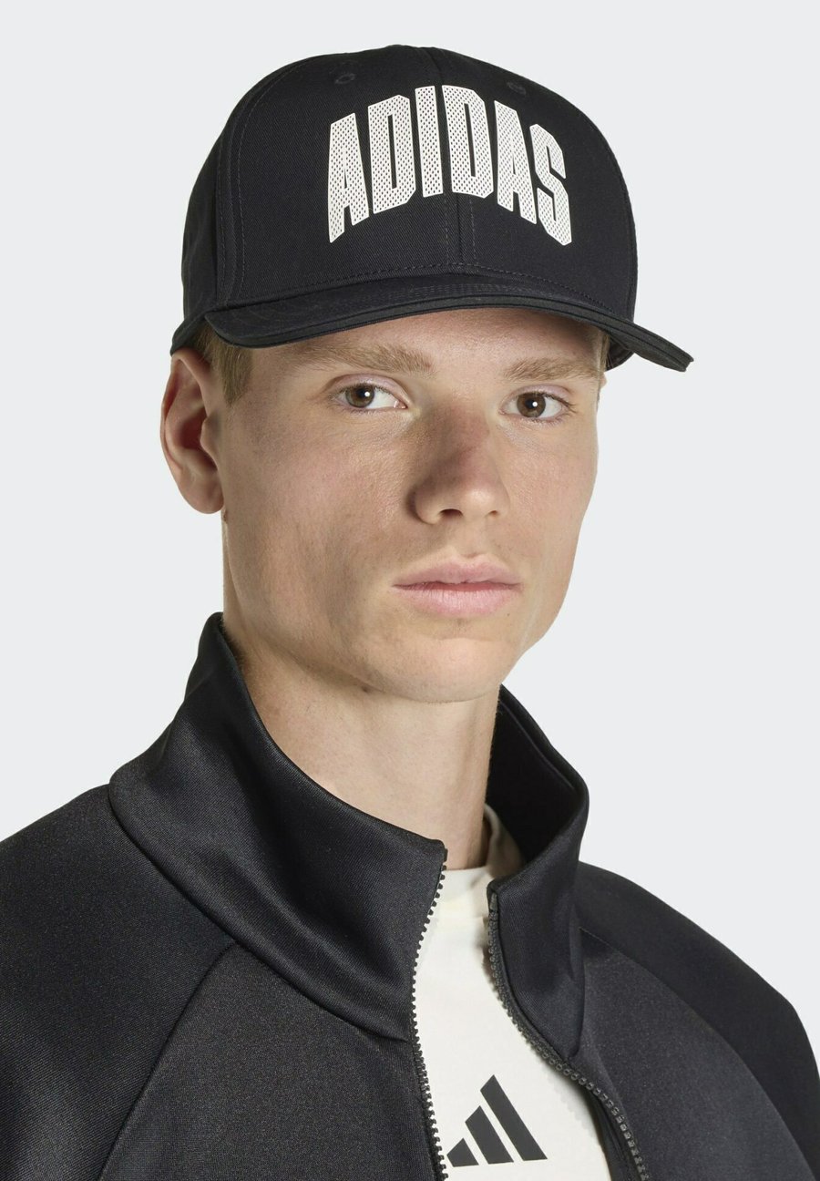 Бейсболка Adidas Performance Cap, Black/White/Black
Бейсболка Adidas Performance Cap, Black/White/Black
