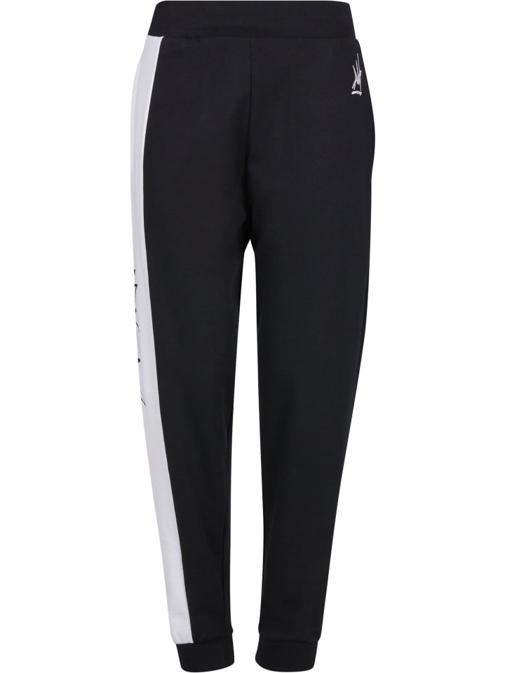 Спортивные брюки DNGRS Dangerous
Спортивные брюки DNGRS Dangerous