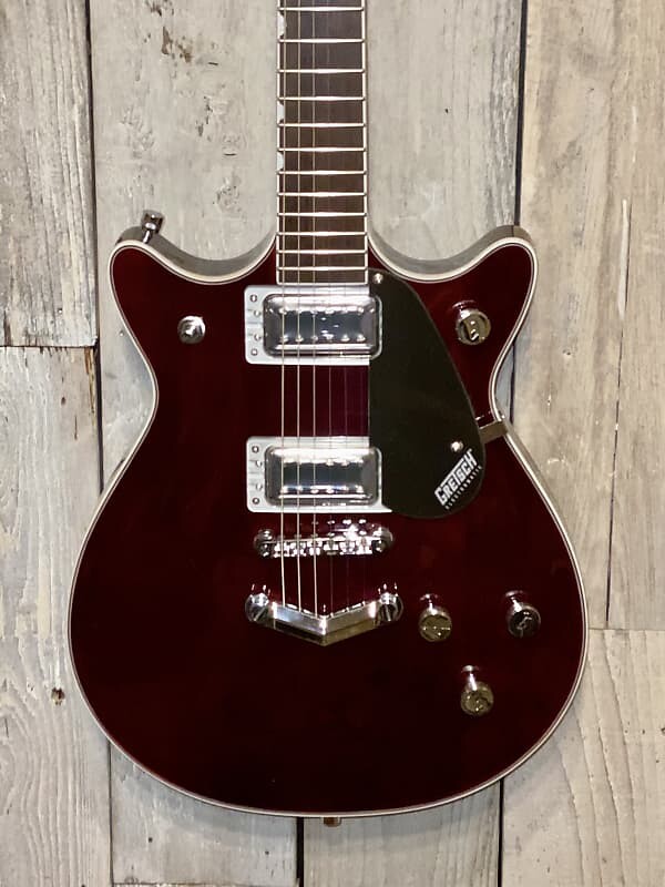 Электрогитара 2023 Gretsch G5222 Electromatic Double Jet BT with V-Stoptail Walnut Stain
Электрогитара 2023 Gretsch G5222 Electromatic Double Jet BT with V-Stoptail Walnut Stain