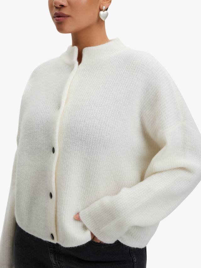 Богатый кардиган из альфа-шерсти Gestuz, слоновая кость
Богатый кардиган из альфа-шерсти Gestuz, слоновая кость