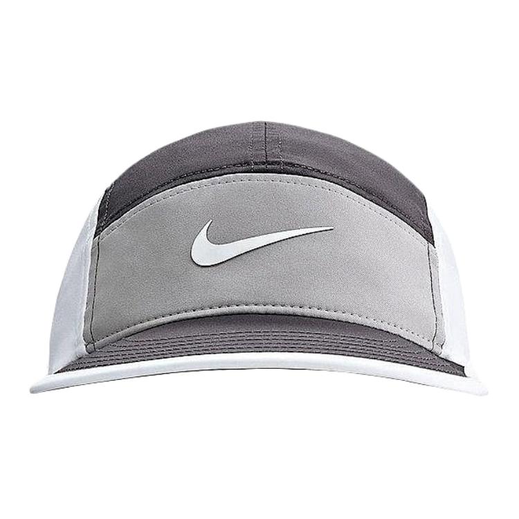 Nike Бейсболка из полиэстера Unisex Medium Gray/University Gray/Sail White
Nike Бейсболка из полиэстера Unisex Medium Gray/University Gray/Sail White