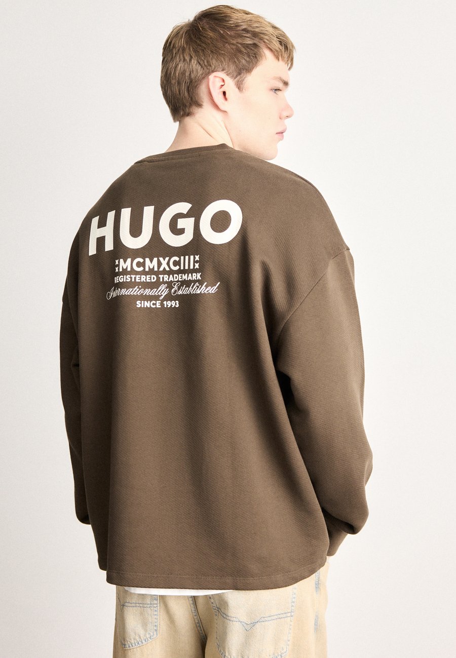 Толстовка HUGO NAVIU, Dark Brown/Brown, Коричневый, Толстовка HUGO NAVIU, Dark Brown/Brown
Толстовка HUGO NAVIU, Dark Brown/Brown, Коричневый, Толстовка HUGO NAVIU, Dark Brown/Brown