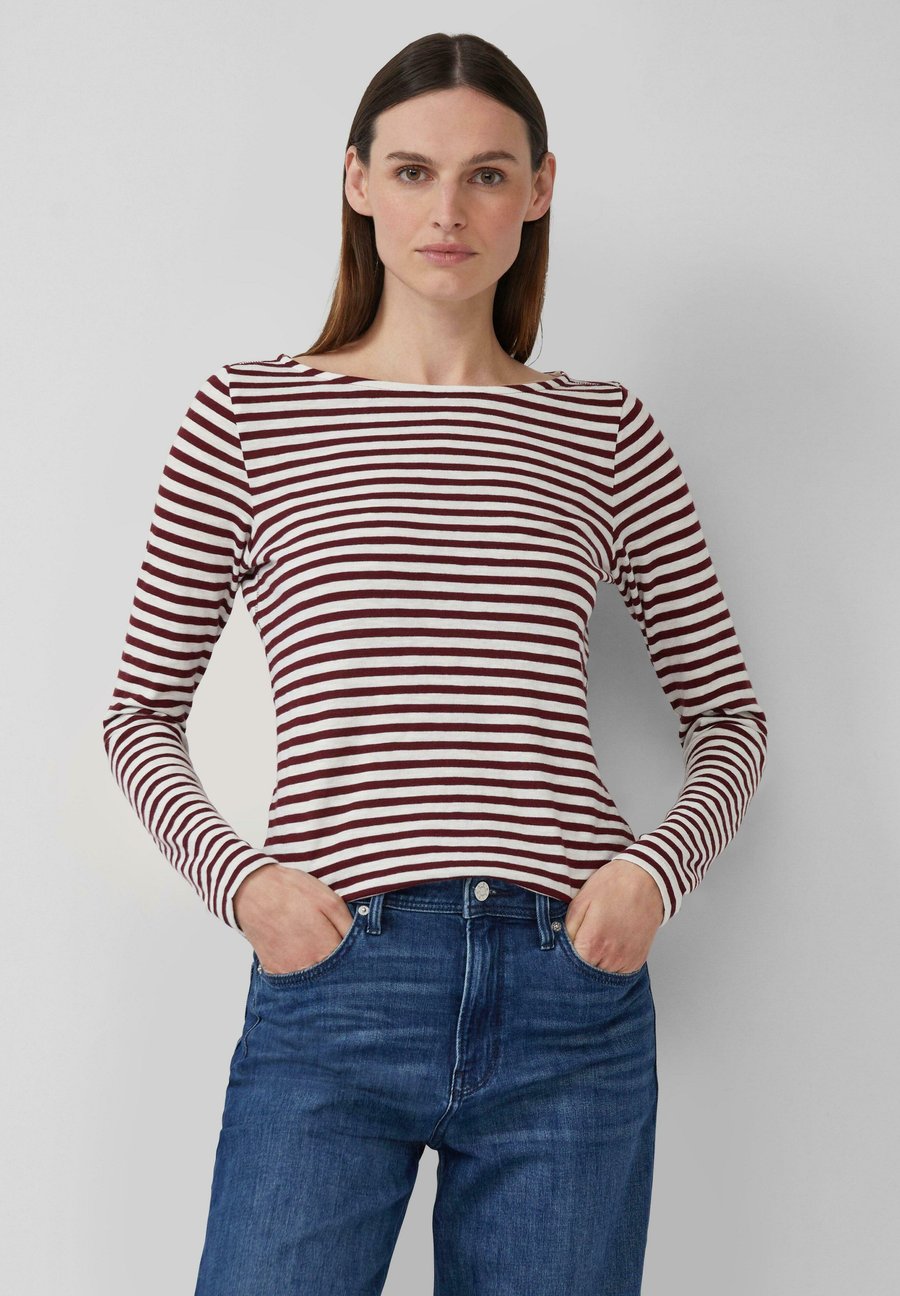 Топ s.Oliver LÄSSIGES MIT U-BOOT-AUSSCHNITT, Bordeaux
Топ s.Oliver LÄSSIGES MIT U-BOOT-AUSSCHNITT, Bordeaux