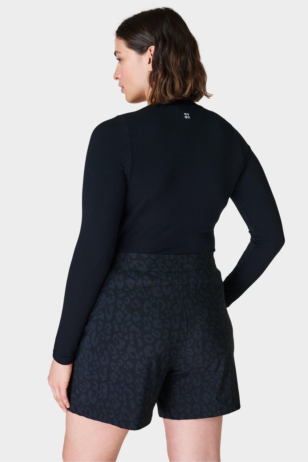 Бесшовный свитер с блестящей отделкой Sweaty Betty, черный
Бесшовный свитер с блестящей отделкой Sweaty Betty, черный