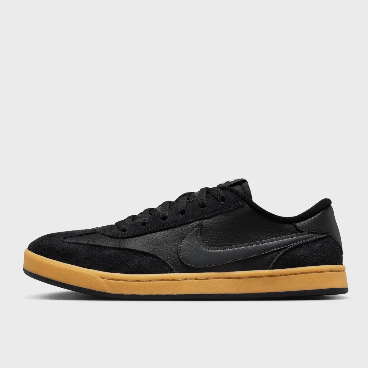 Кеды Nike SB FC Classic, черный/оранжевый
Кеды Nike SB FC Classic, черный/оранжевый