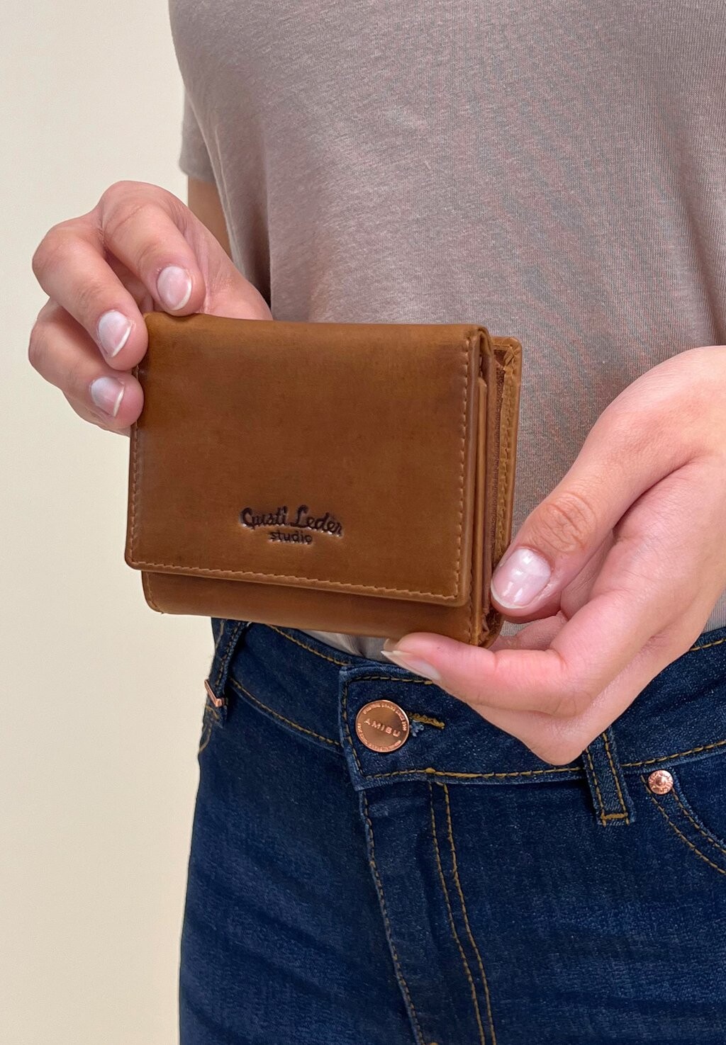 Кошелек AUGUST Gusti Leder, цвет braun
Кошелек AUGUST Gusti Leder, цвет braun