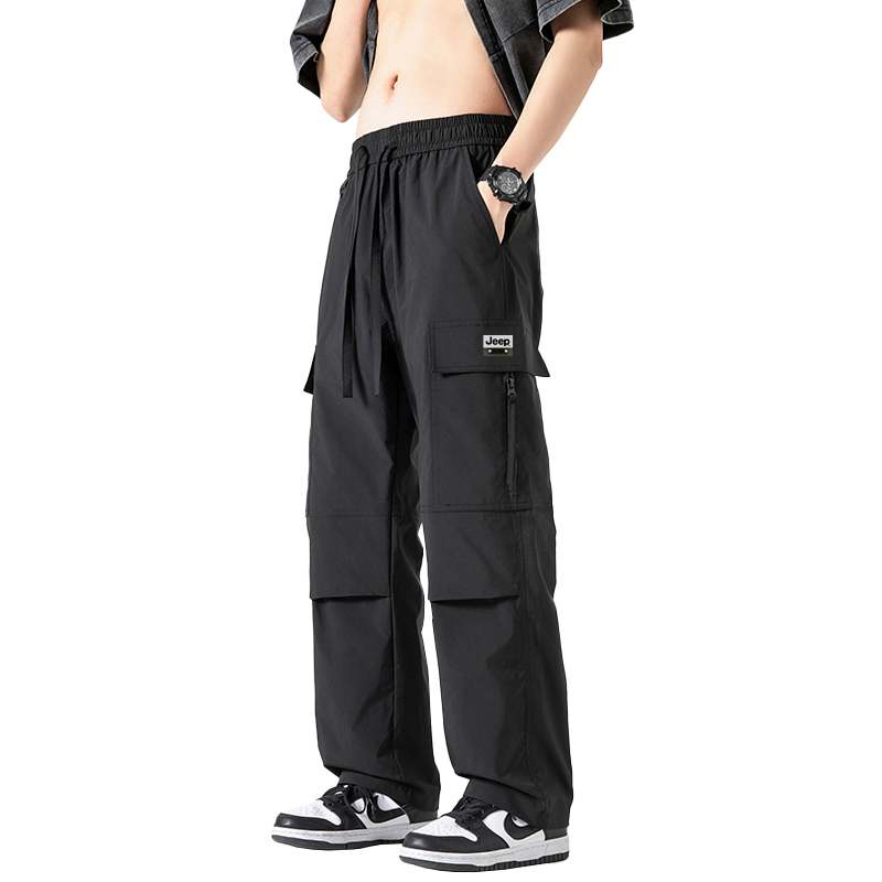 Унисекс-карго от Wrangler Jeep, черный
Унисекс-карго от Wrangler Jeep, черный