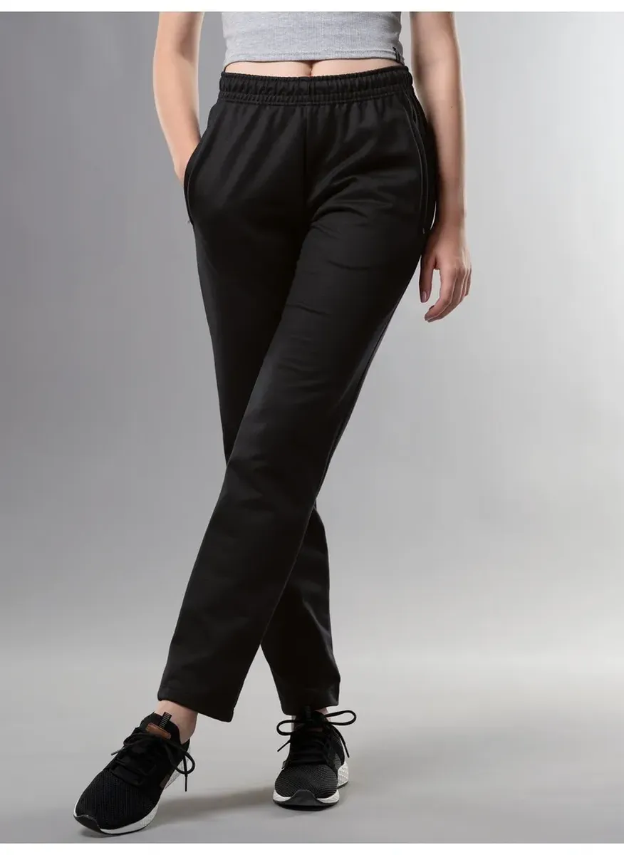 Спортивные брюки Trigema "Брюки для отдыха TRIGEMA из качественного пота" (1 шт.), черный
Спортивные брюки Trigema "Брюки для отдыха TRIGEMA из качественного пота" (1 шт.), черный