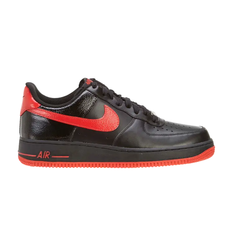 Кроссовки Nike Air Force 1 '07 'Challenge Red', черный
Кроссовки Nike Air Force 1 '07 'Challenge Red', черный