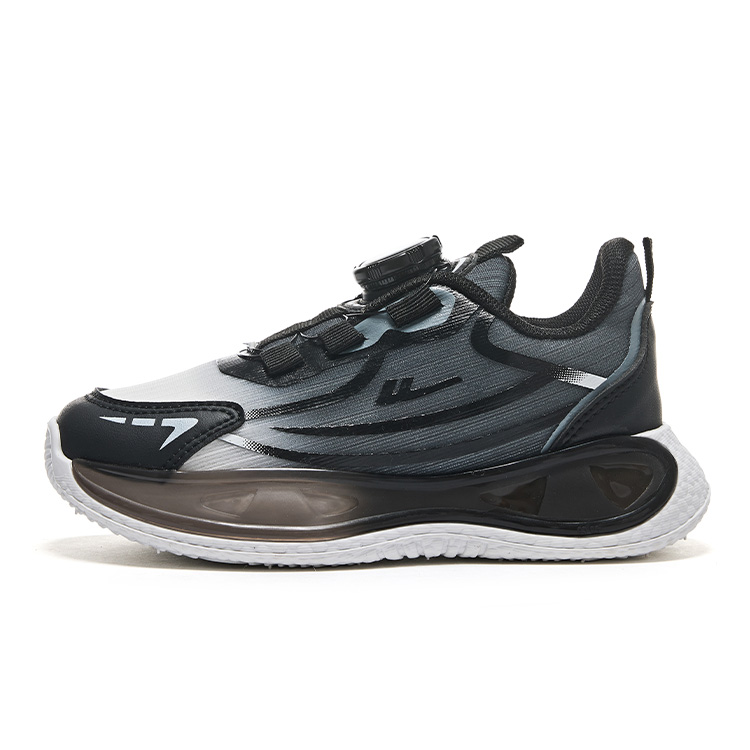 Детские кроссовки для бега Kids WARRIOR, черный серый белый
Детские кроссовки для бега Kids WARRIOR, черный серый белый