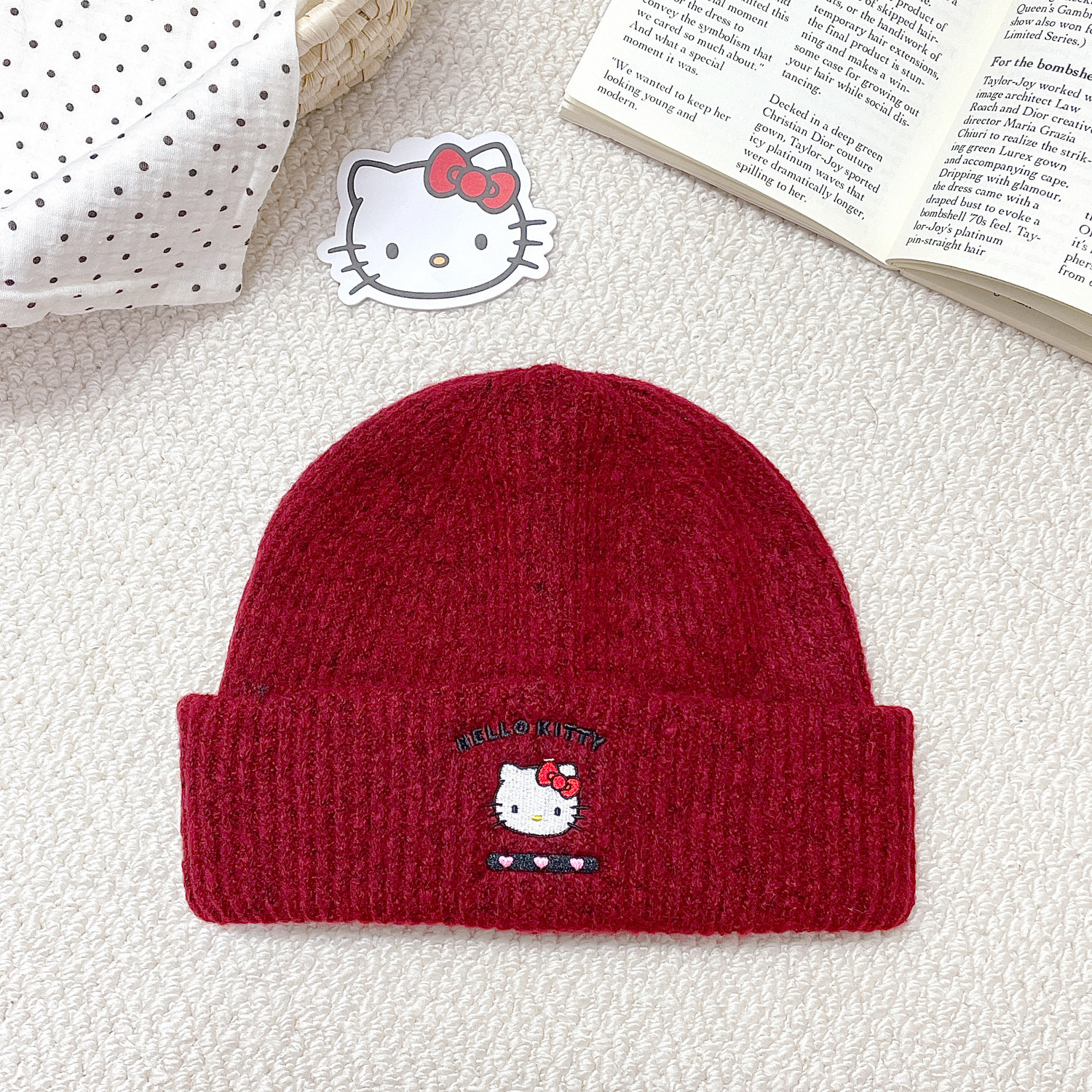 Женская шапка из полиэстера Beanies Sanrio
Женская шапка из полиэстера Beanies Sanrio