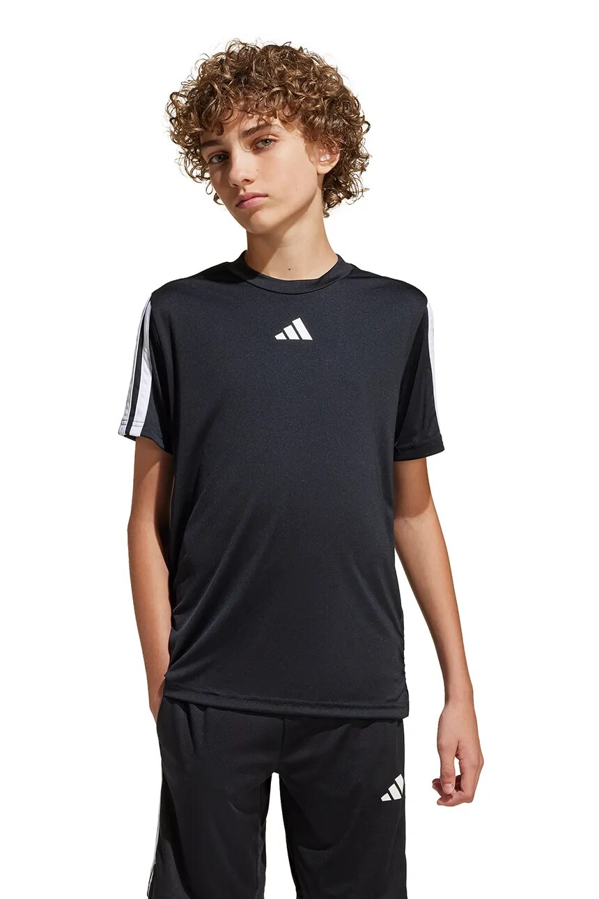 Детская футболка Adidas, черный
Детская футболка Adidas, черный