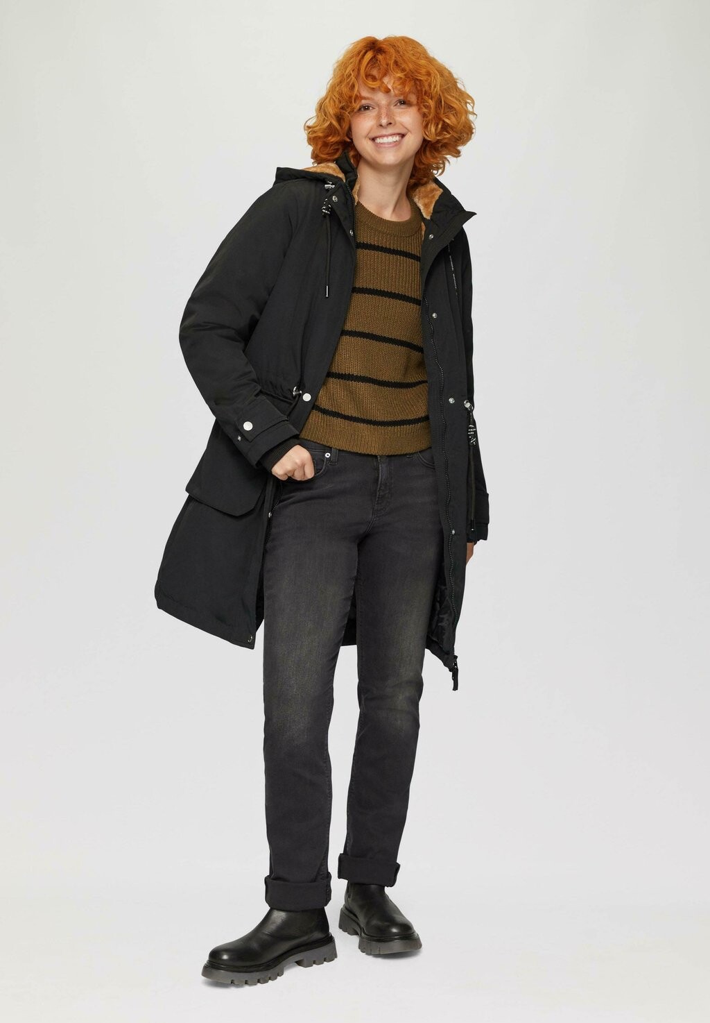 Парка MIT KAPUZE QS, черный
Парка MIT KAPUZE QS, черный