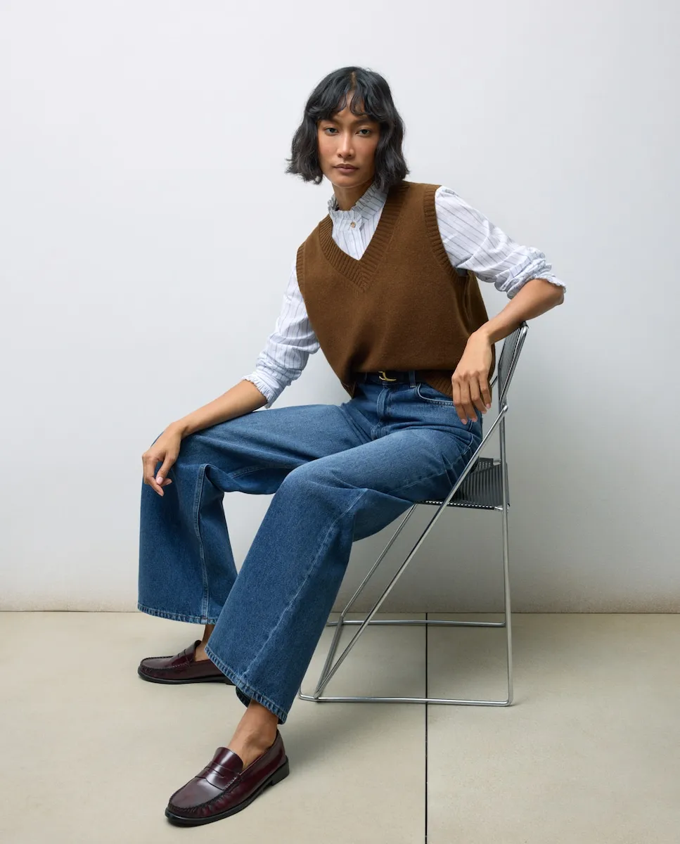 Женский жилет с V-образным вырезом Tintoretto, коричневый
Женский жилет с V-образным вырезом Tintoretto, коричневый