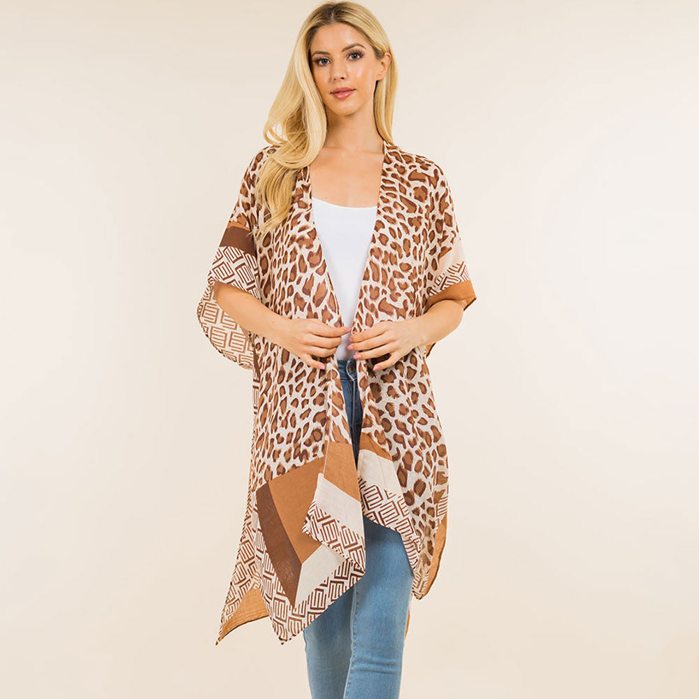 Легкий леопардовый кимоно-пончо с открытым передом TRUEDAMES
Легкий леопардовый кимоно-пончо с открытым передом TRUEDAMES