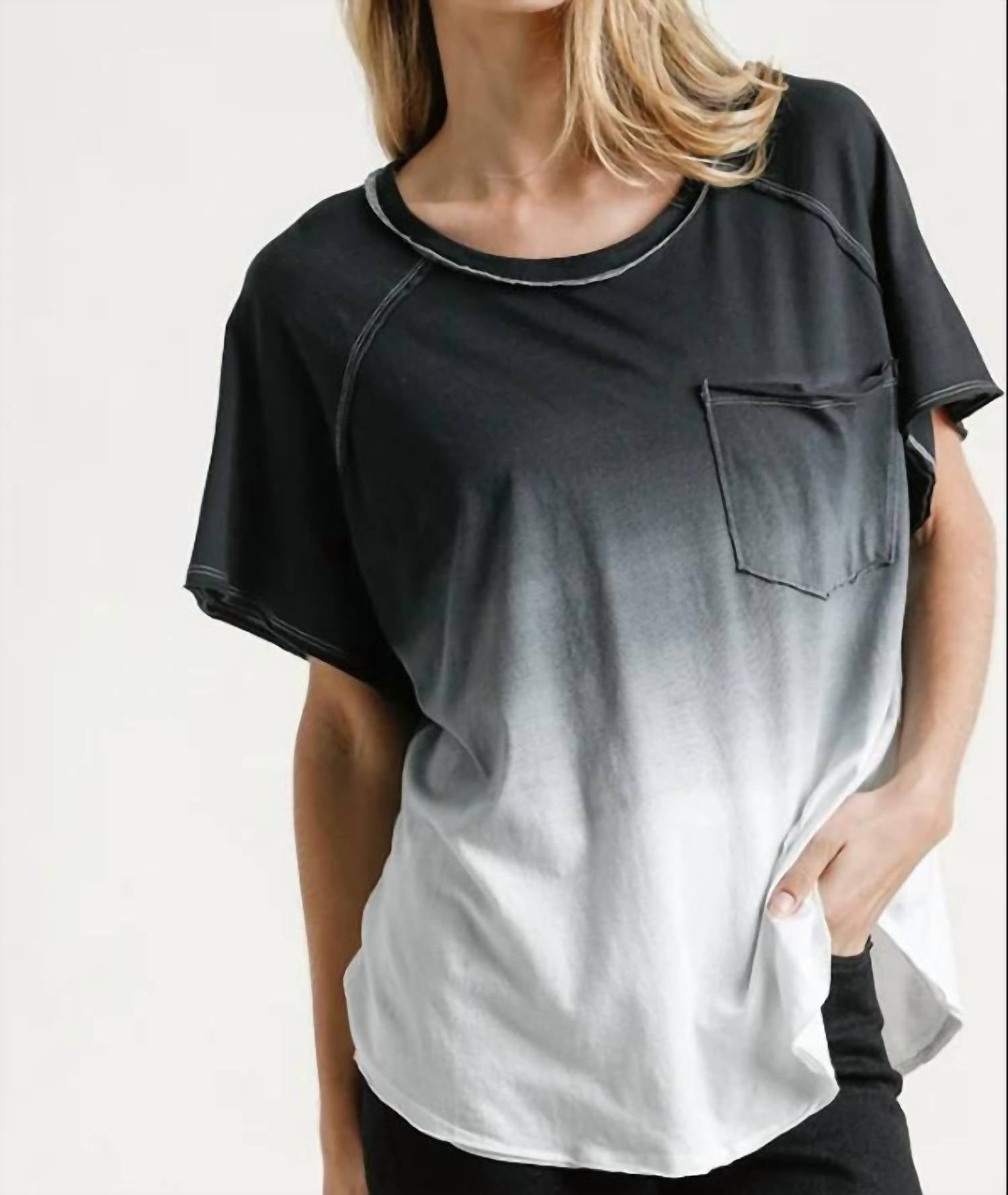 Топ с эффектом омбре и необработанными краями в черном цвете Umgee
Топ с эффектом омбре и необработанными краями в черном цвете Umgee