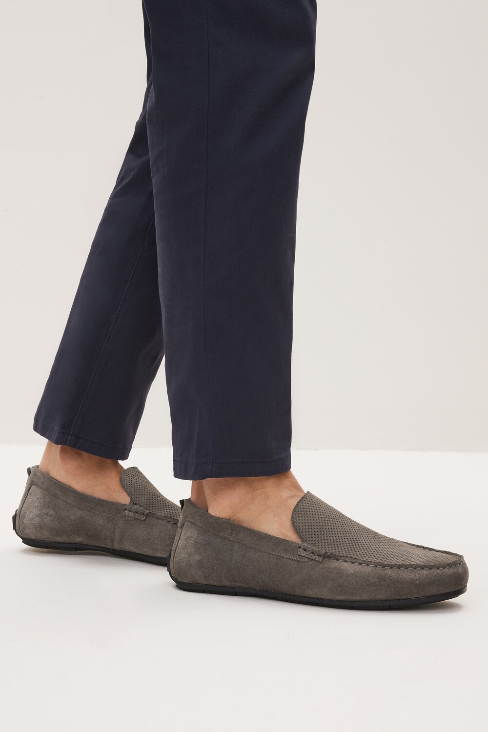 Замшевые туфли Next, серый
Замшевые туфли Next, серый