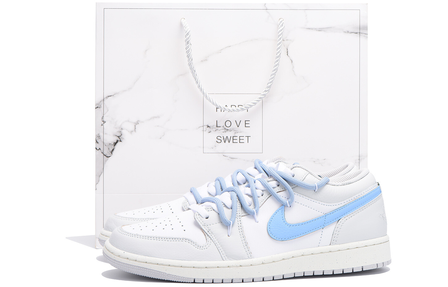 Кроссовки Air Jordan 1 Vintage Basketball Shoes Men Low-top Grey/Blue/White, светло-серый
Кроссовки Air Jordan 1 Vintage Basketball Shoes Men Low-top Grey/Blue/White, светло-серый