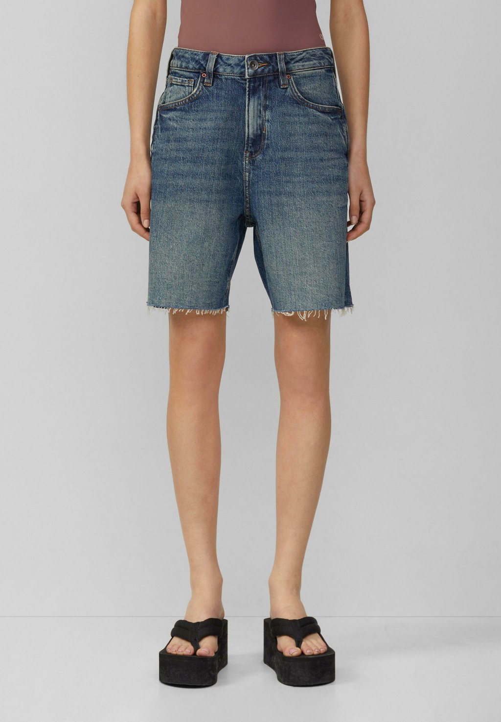 Джинсовые шорты MOM HIGH RISE QS, цвет Dunkelblau
Джинсовые шорты MOM HIGH RISE QS, цвет Dunkelblau