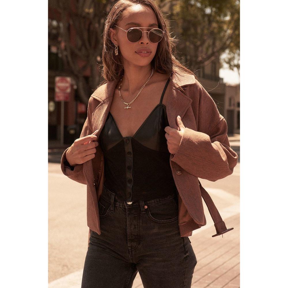 Топ-комбинация из искусственной кожи и кружева TRUEDAMES, черный
Топ-комбинация из искусственной кожи и кружева TRUEDAMES, черный