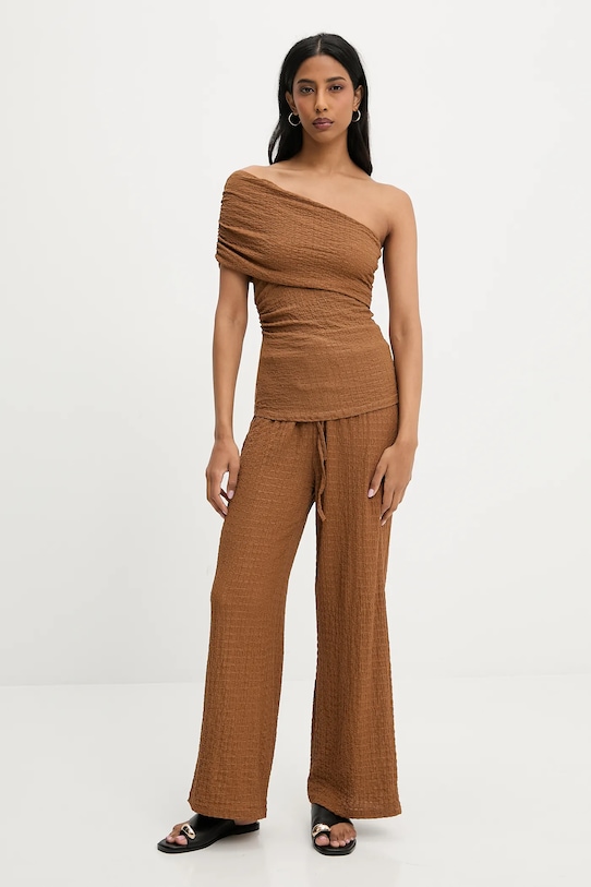 Блузка и брюки Answear.Lab, коричневый
Блузка и брюки Answear.Lab, коричневый
