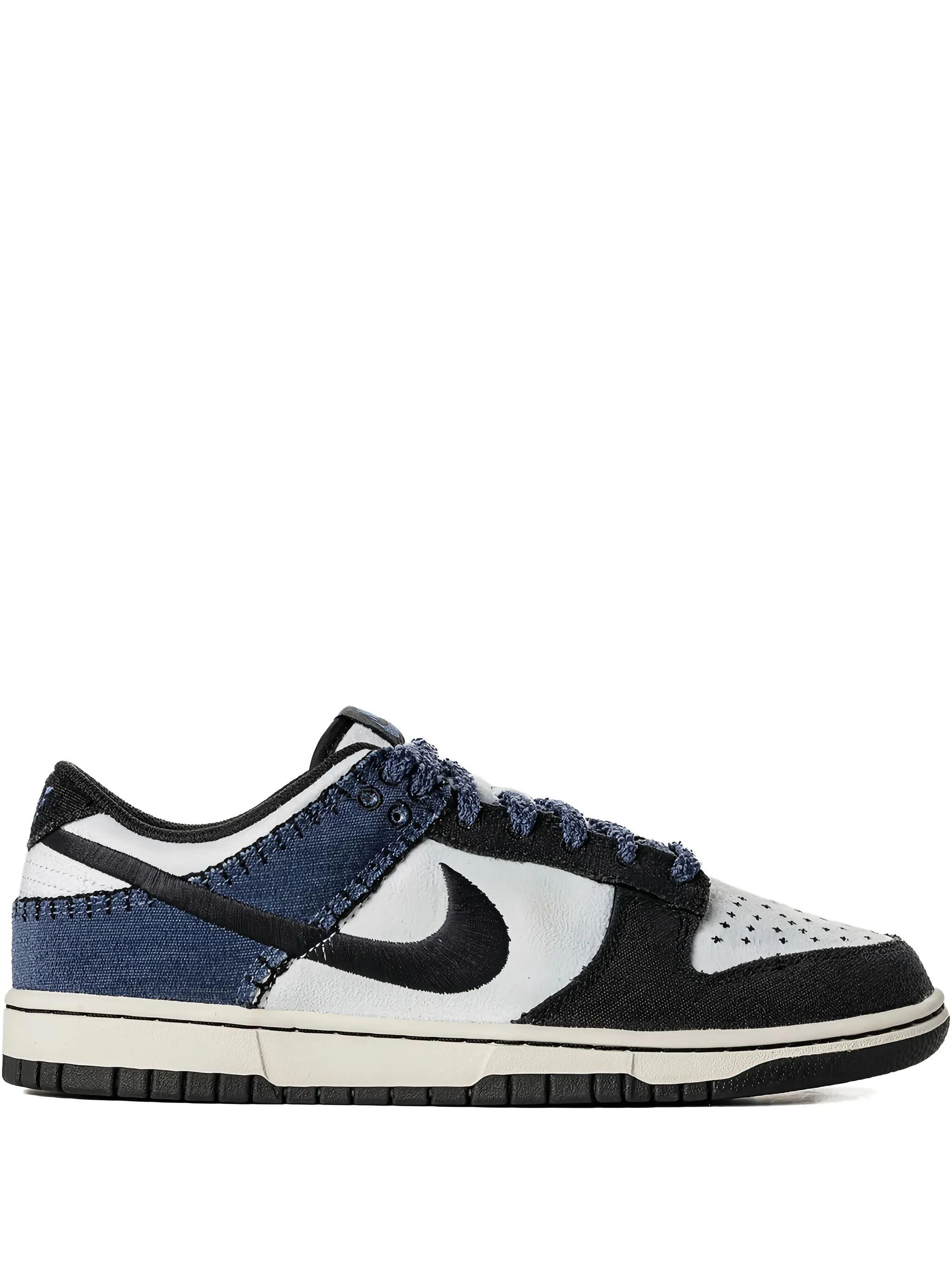 Кроссовки на шнуровке Dunk Low Retro SE Nike, белый
Кроссовки на шнуровке Dunk Low Retro SE Nike, белый