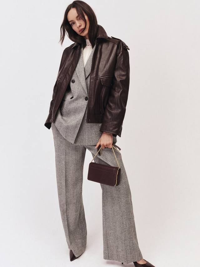 Darlton Textured Mid Rise широкие брюки Reiss
Darlton Textured Mid Rise широкие брюки Reiss