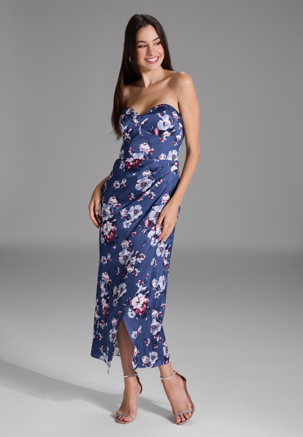 Повседневное платье Swing, синий
Повседневное платье Swing, синий