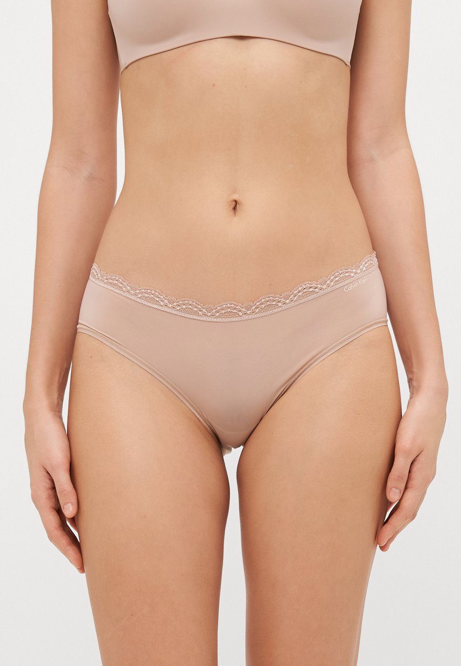 Брифы Calvin Klein Underwear HIPSTER MICROFIBER STRETCH, Cedar/Beige
Брифы Calvin Klein Underwear HIPSTER MICROFIBER STRETCH, Cedar/Beige