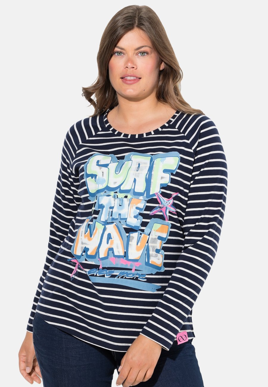 Топ LAURASØN SURF THE WAVE STRIPED GRAPHIC, Marine/Dark Blue
Топ LAURASØN SURF THE WAVE STRIPED GRAPHIC, Marine/Dark Blue