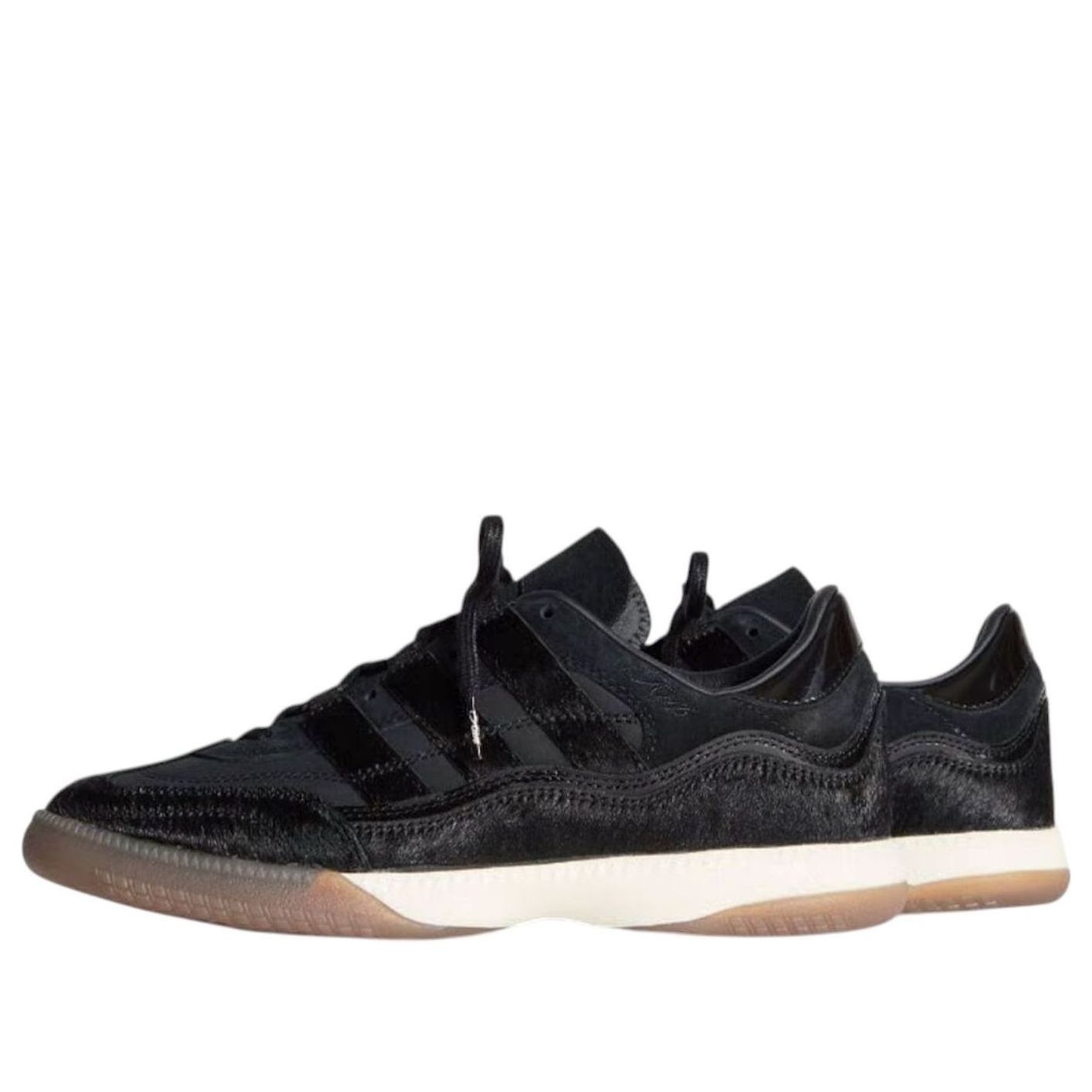 Adidas x Kith Supernova Indoor 'Black Gum'
Adidas x Kith Supernova Indoor 'Black Gum'