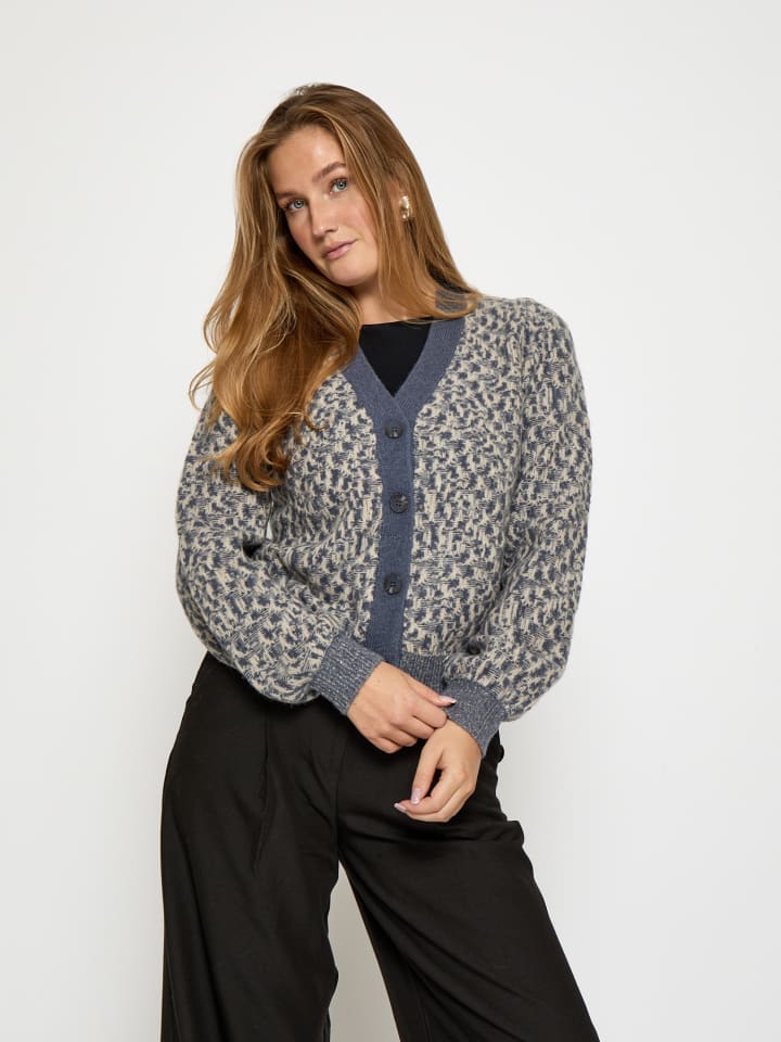 Кардиган в цвете Ночная тень minus
Кардиган в цвете Ночная тень minus