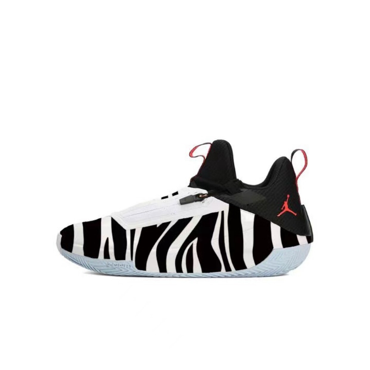 Баскетбольные кроссовки Jumpman Hustle мужские низкие черные/белые Jordan
Баскетбольные кроссовки Jumpman Hustle мужские низкие черные/белые Jordan