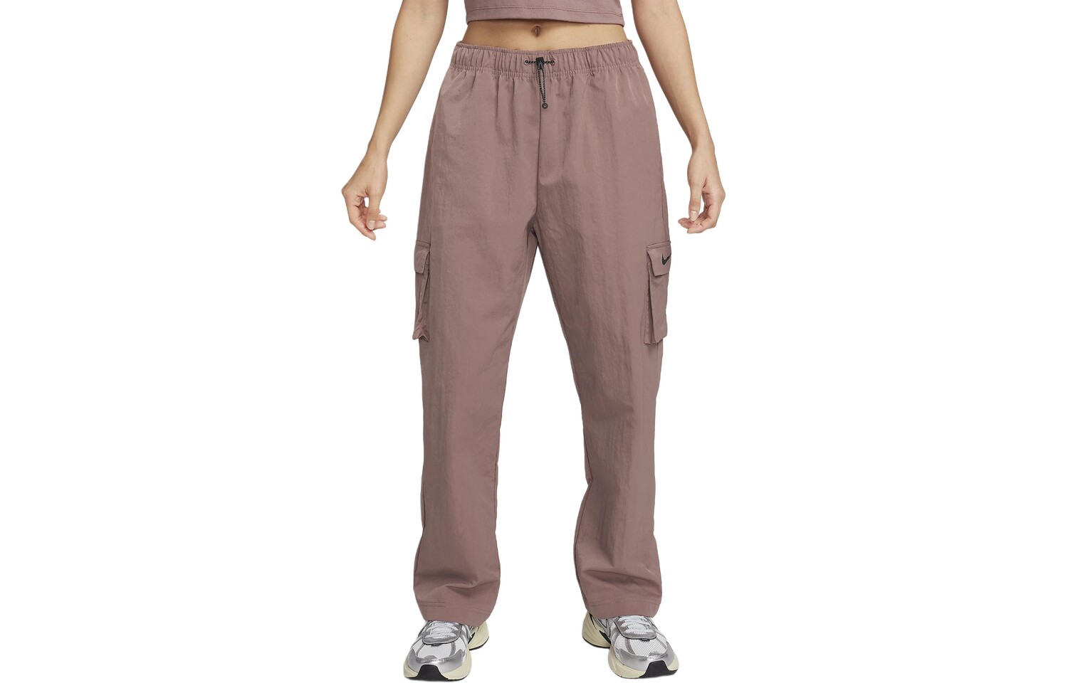 Спортивные брюки-карго серии Essentials женские Smoky Hairs Nike
Спортивные брюки-карго серии Essentials женские Smoky Hairs Nike