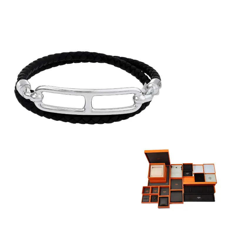 HERMES Кожаный браслет женский черный
HERMES Кожаный браслет женский черный