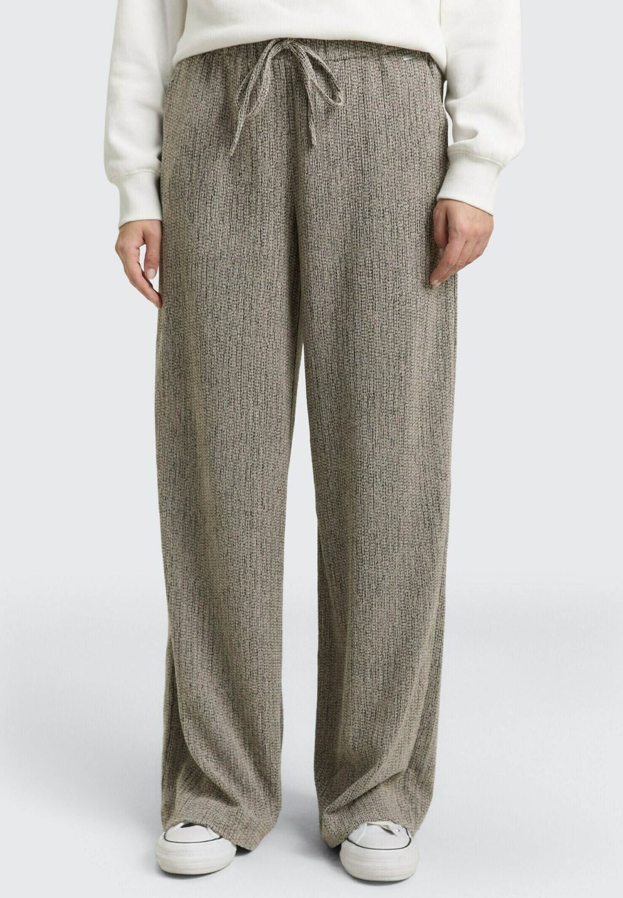 Брюки TOM TAILOR LOOSE WIDE, Beige/Black Structure/Beige
Брюки TOM TAILOR LOOSE WIDE, Beige/Black Structure/Beige