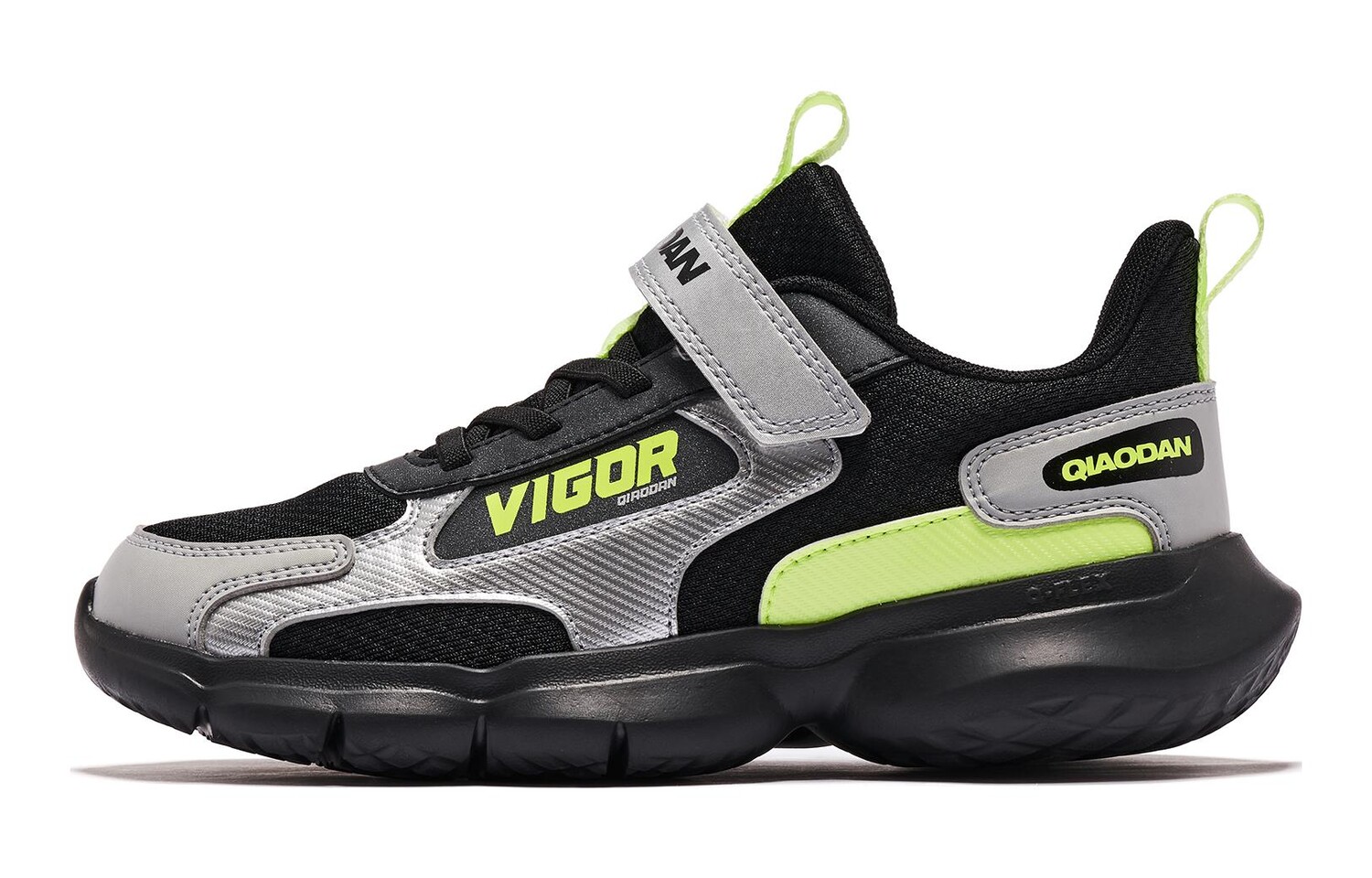 Детские кроссовки GS Low-top Black/Silver Qiaodan
Детские кроссовки GS Low-top Black/Silver Qiaodan