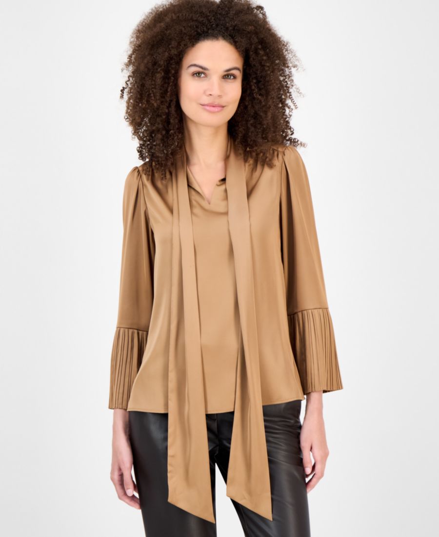 Укороченная блузка с завязками на шее и плиссированными рукавами Anne Klein, Vicuna
Укороченная блузка с завязками на шее и плиссированными рукавами Anne Klein, Vicuna