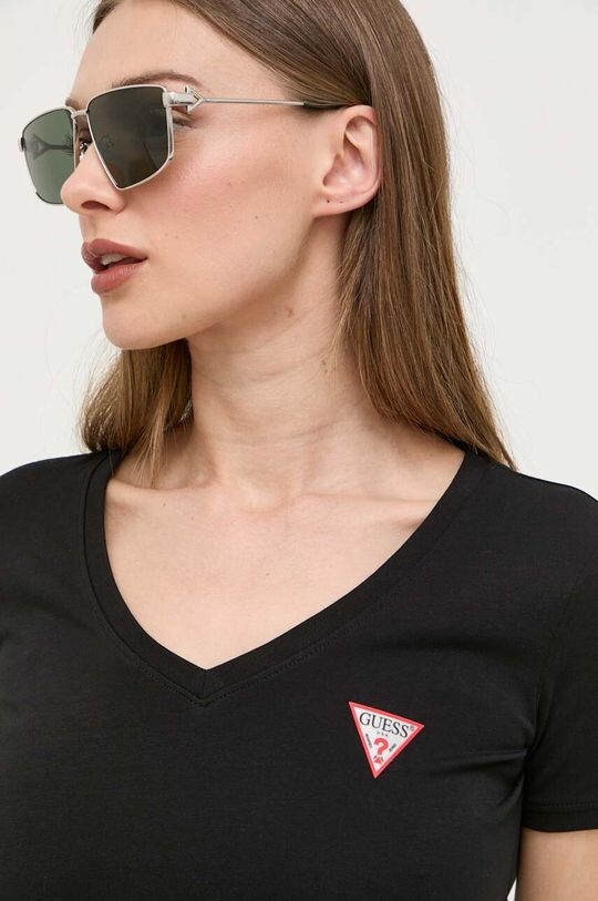 Футболки Guess, черный
Футболки Guess, черный