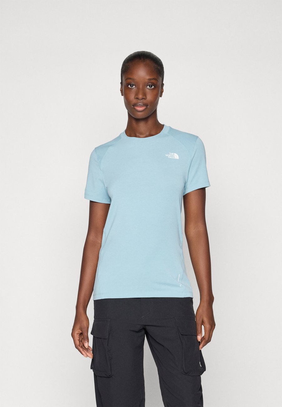 Футболка The North Face LIGHTNING ALPINE , Shallow Blue/Blue
Футболка The North Face LIGHTNING ALPINE , Shallow Blue/Blue