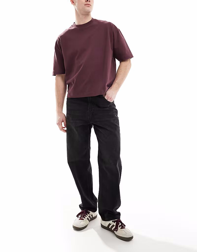 Прямые джинсы Bershka 90-х черного цвета
Прямые джинсы Bershka 90-х черного цвета